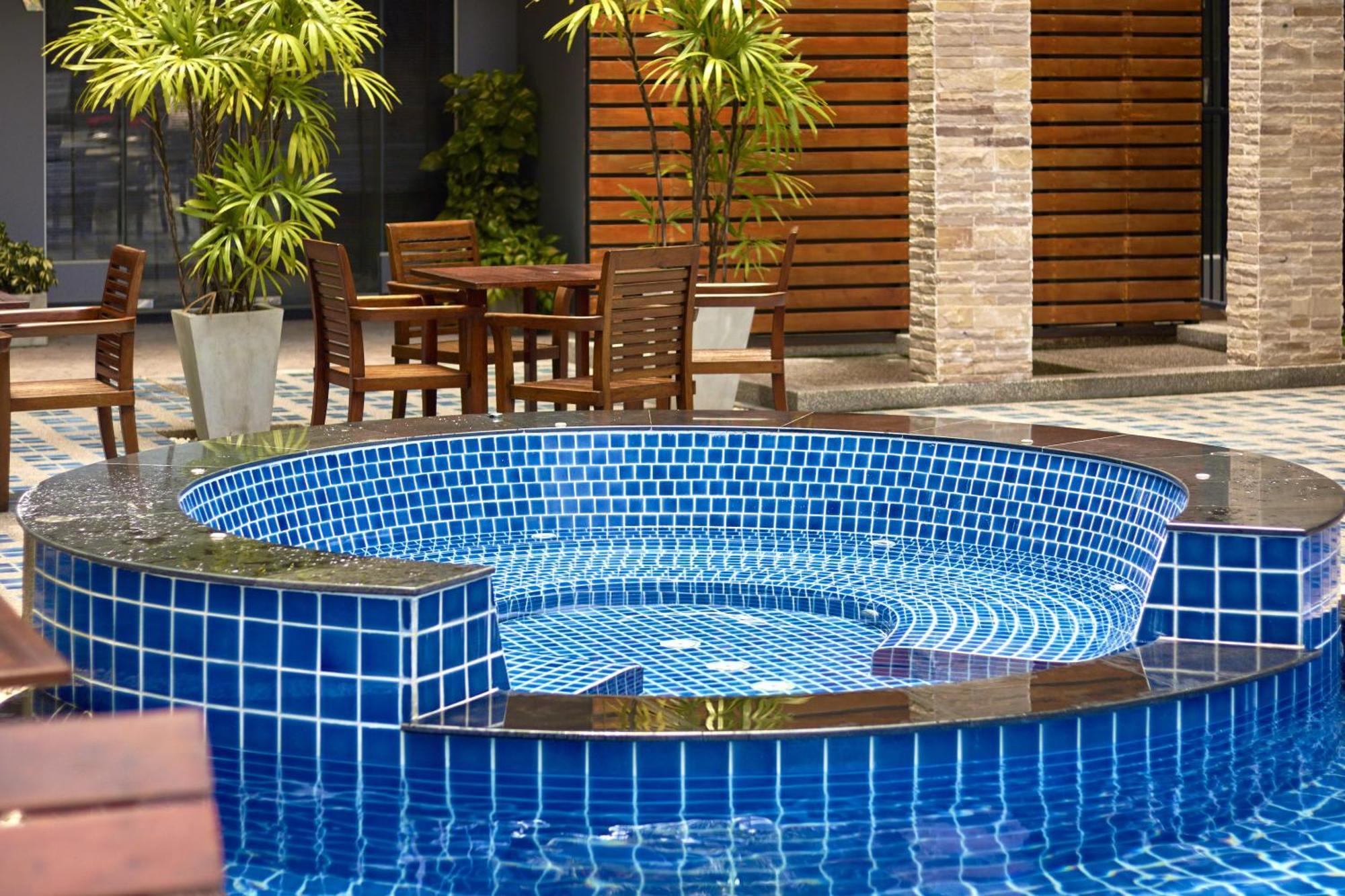 Avenue Residence By Fantasea Beach Pattaya Zimmer foto